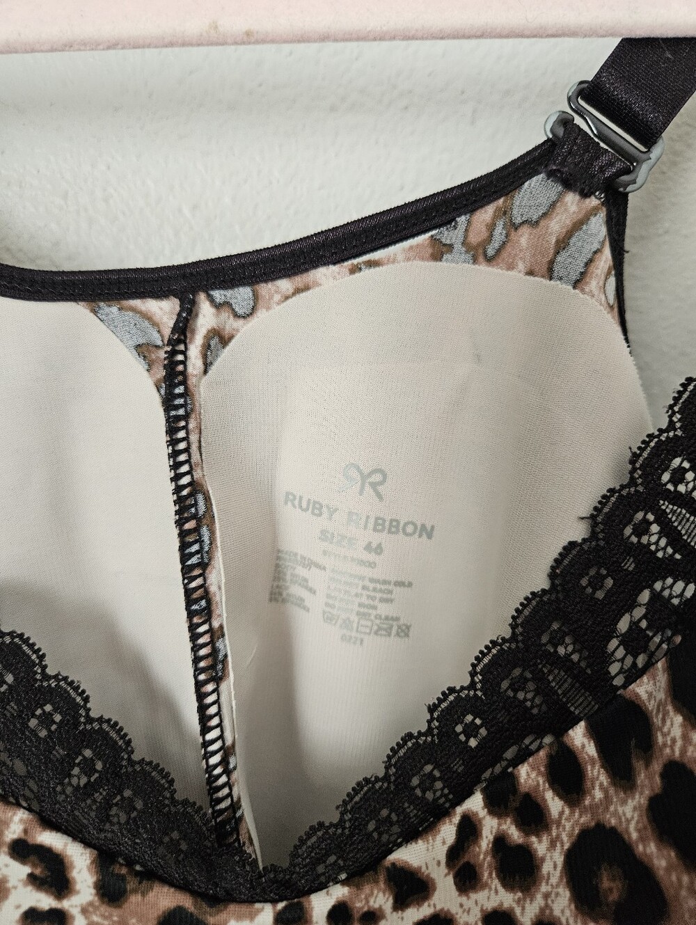 Ruby Ribbon Cheetah Cami 46 Lace Compression - Picture 2 of 6